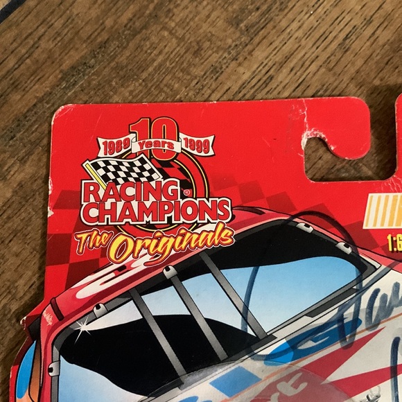 SIGNED 1999 Darrell Waltrip NASCAR Diecast 66 Car Racing Champions Collectible - Picture 4 of 6